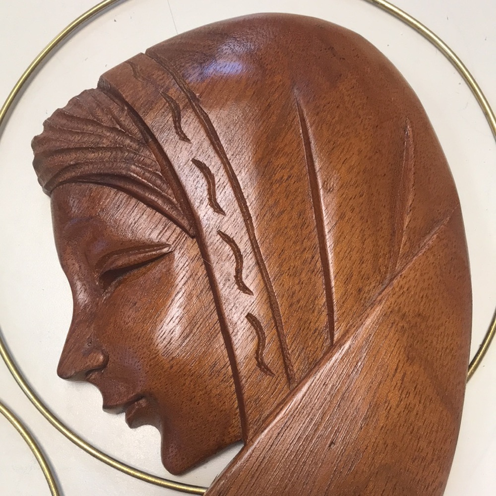 Vintage/MCM Wooden & Brass Madonna & Child Wall Hanging - Picture 2 of 7